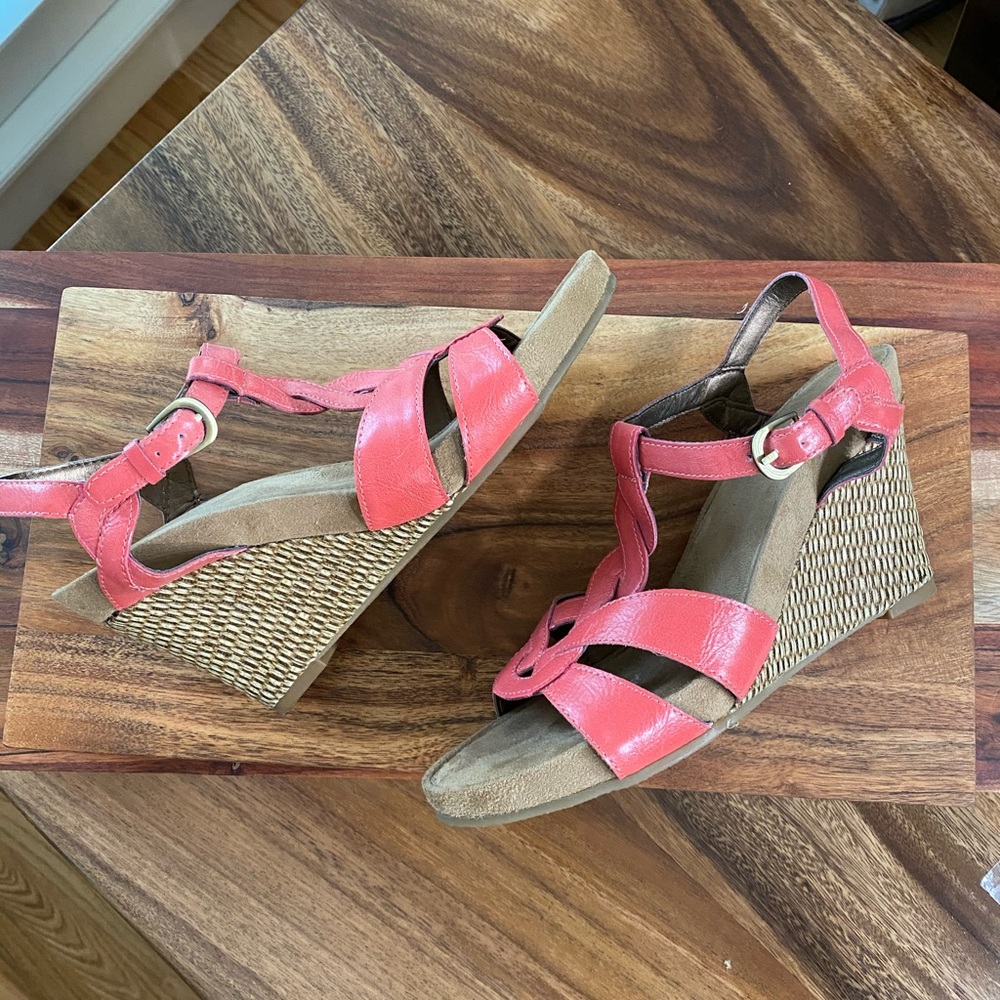 Aerosoles A2 Women's Stone Plush Wedge